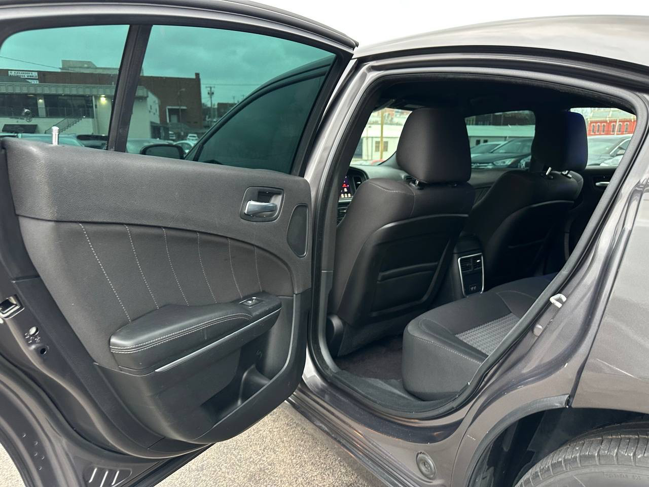 Dodge Charger SXT 2017