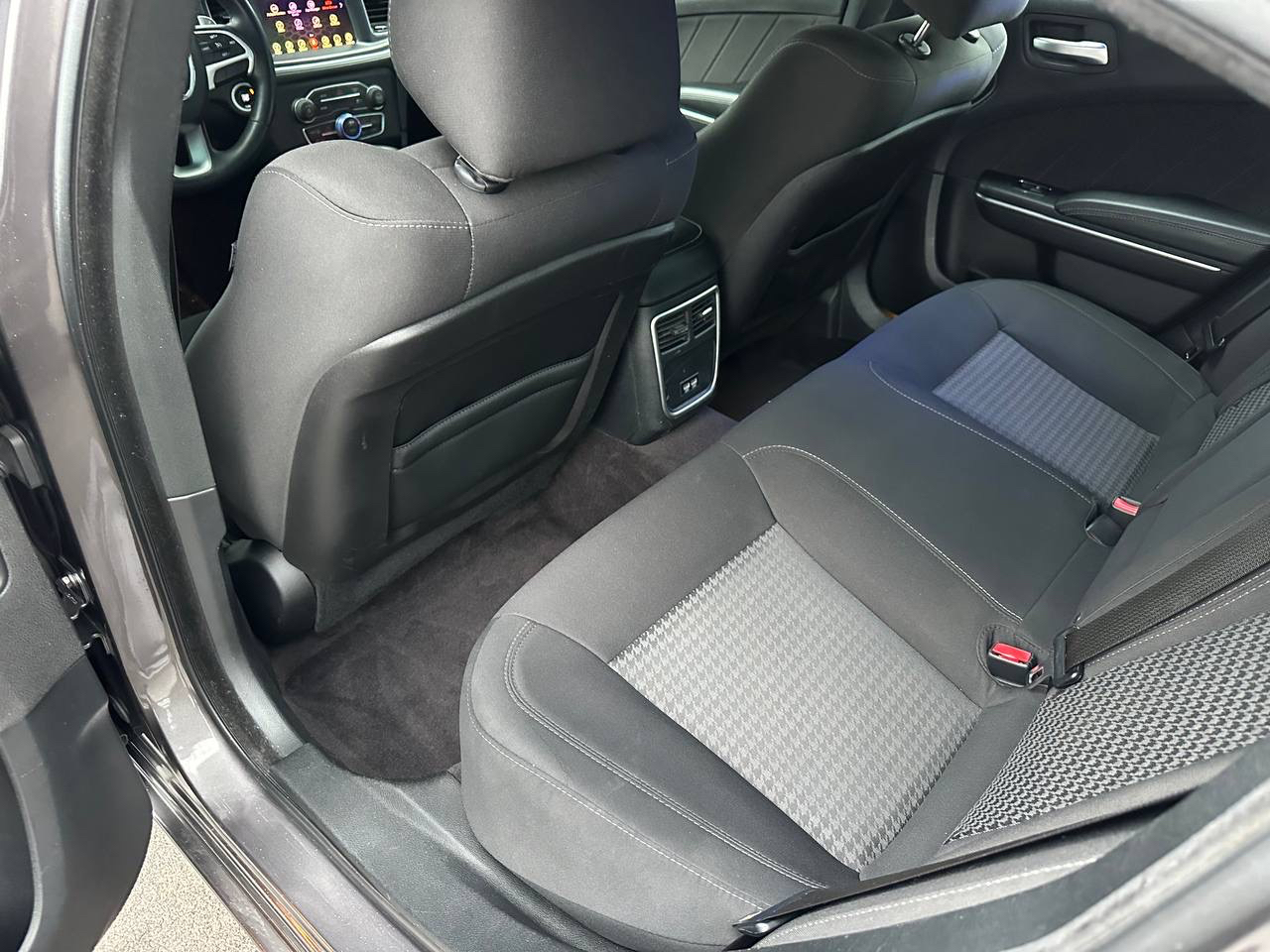 Dodge Charger SXT 2017