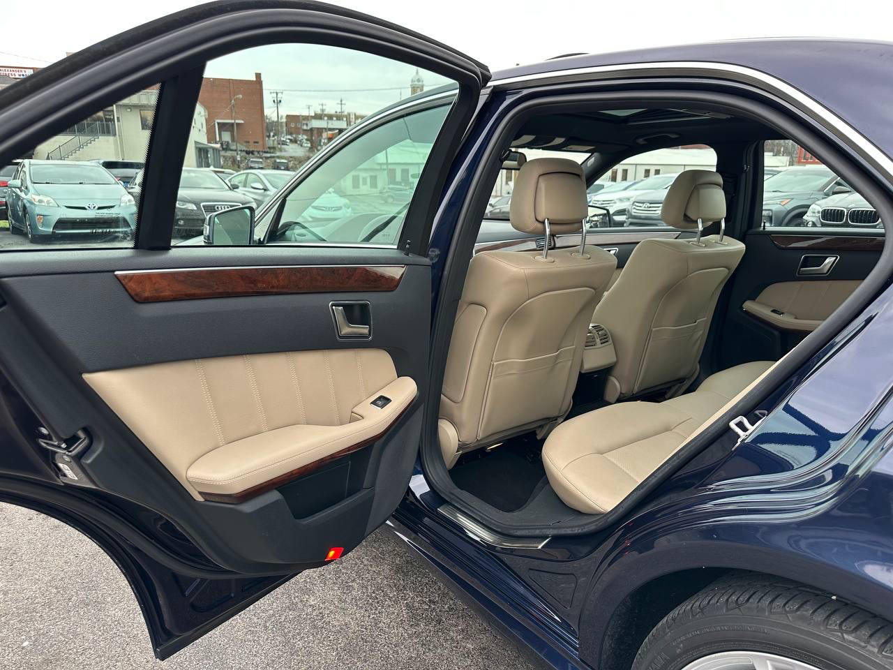 Mercedes-Benz E-Class E350 Sedan 2013