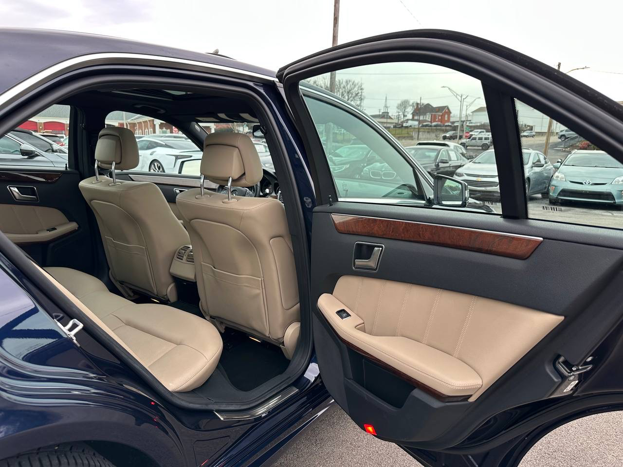 Mercedes-Benz E-Class E350 Sedan 2013