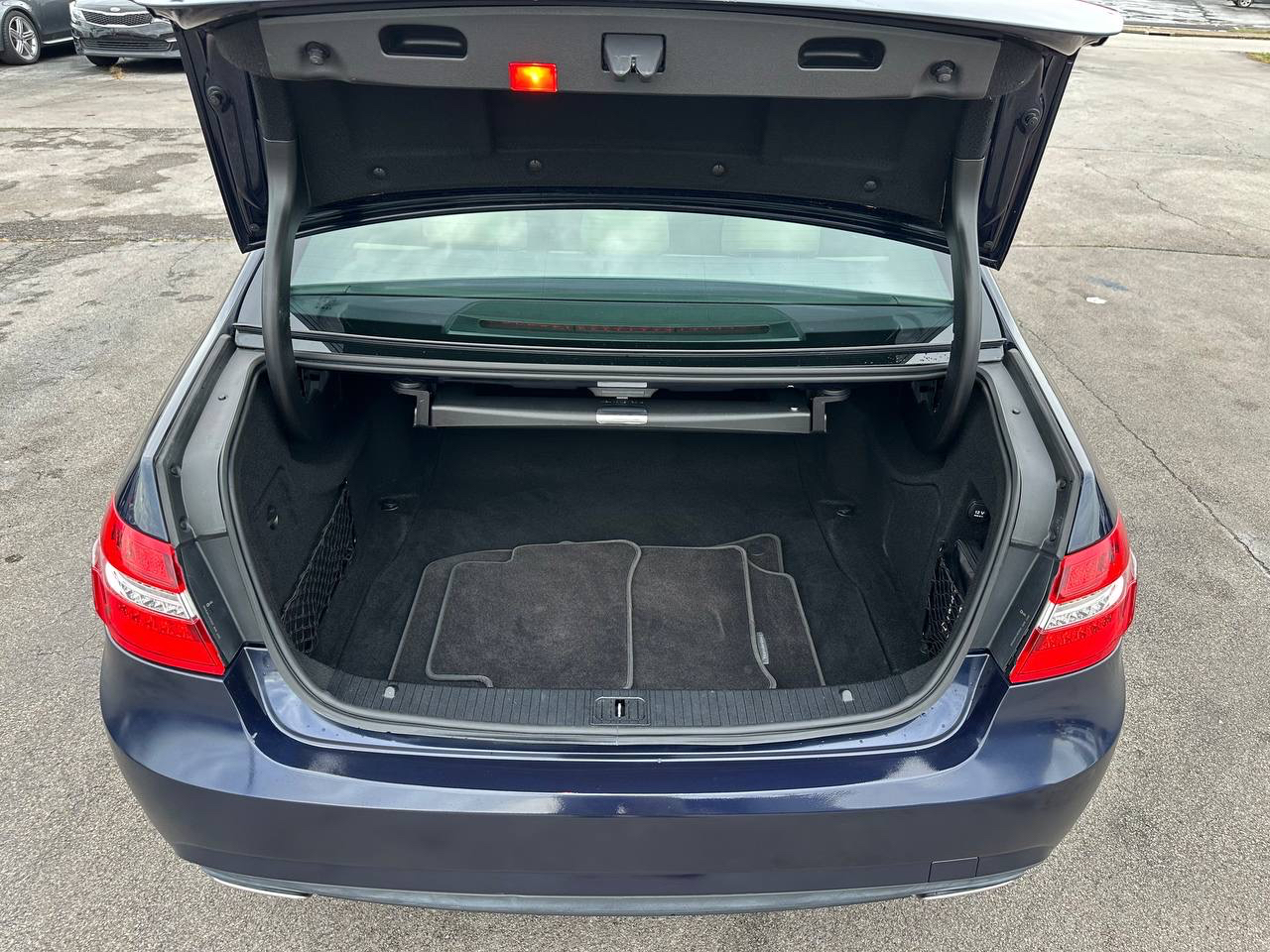 Mercedes-Benz E-Class E350 Sedan 2013