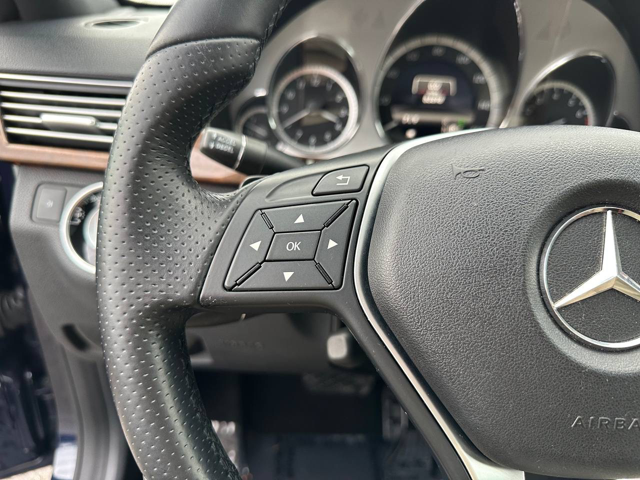 Mercedes-Benz E-Class E350 Sedan 2013