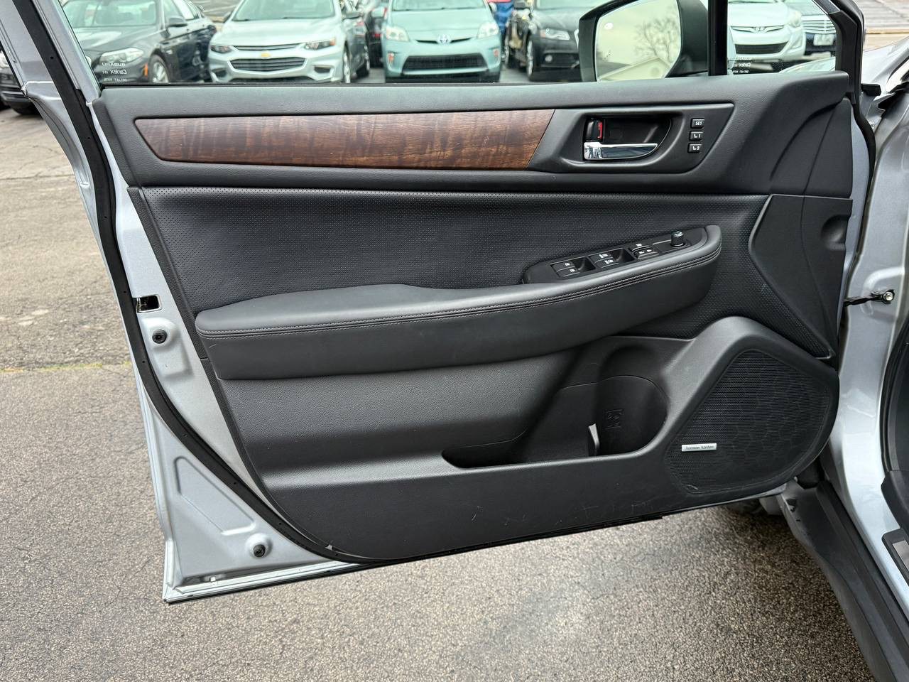 Subaru Outback 2.5i Limited 2015