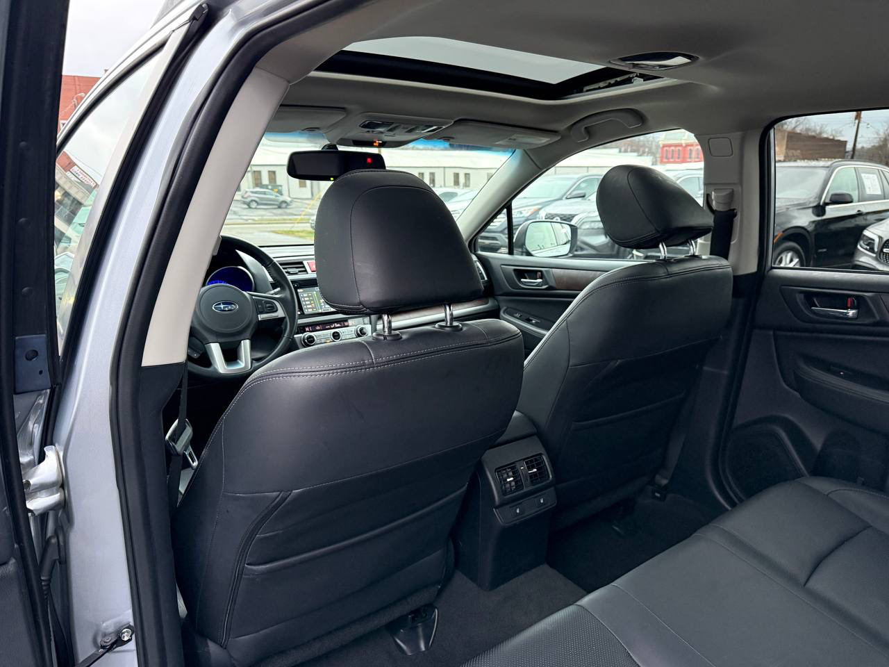 Subaru Outback 2.5i Limited 2015