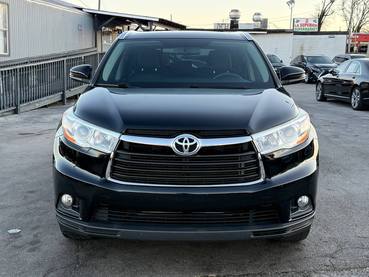 Toyota Highlander XLE FWD V6 2014