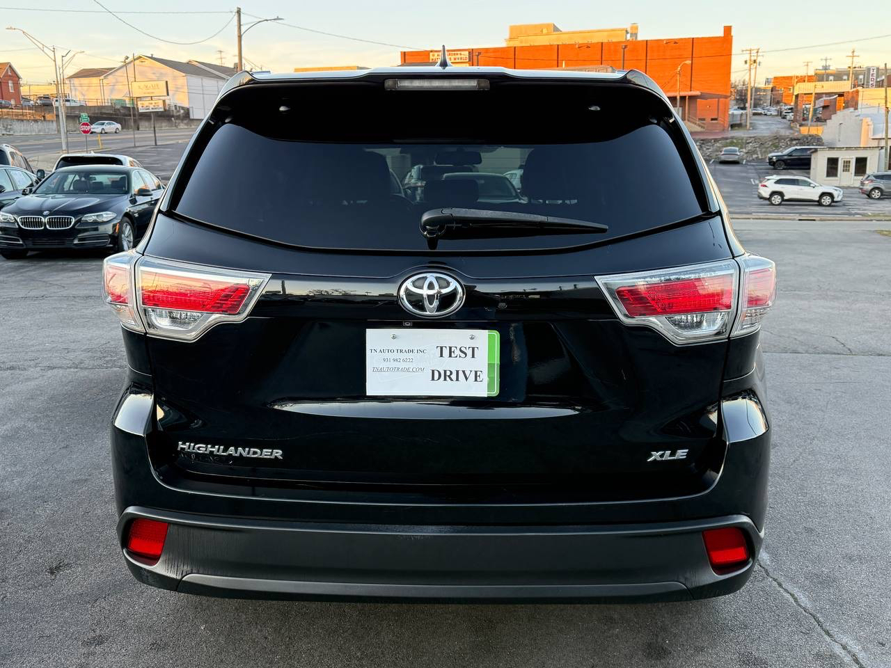 Toyota Highlander XLE FWD V6 2014