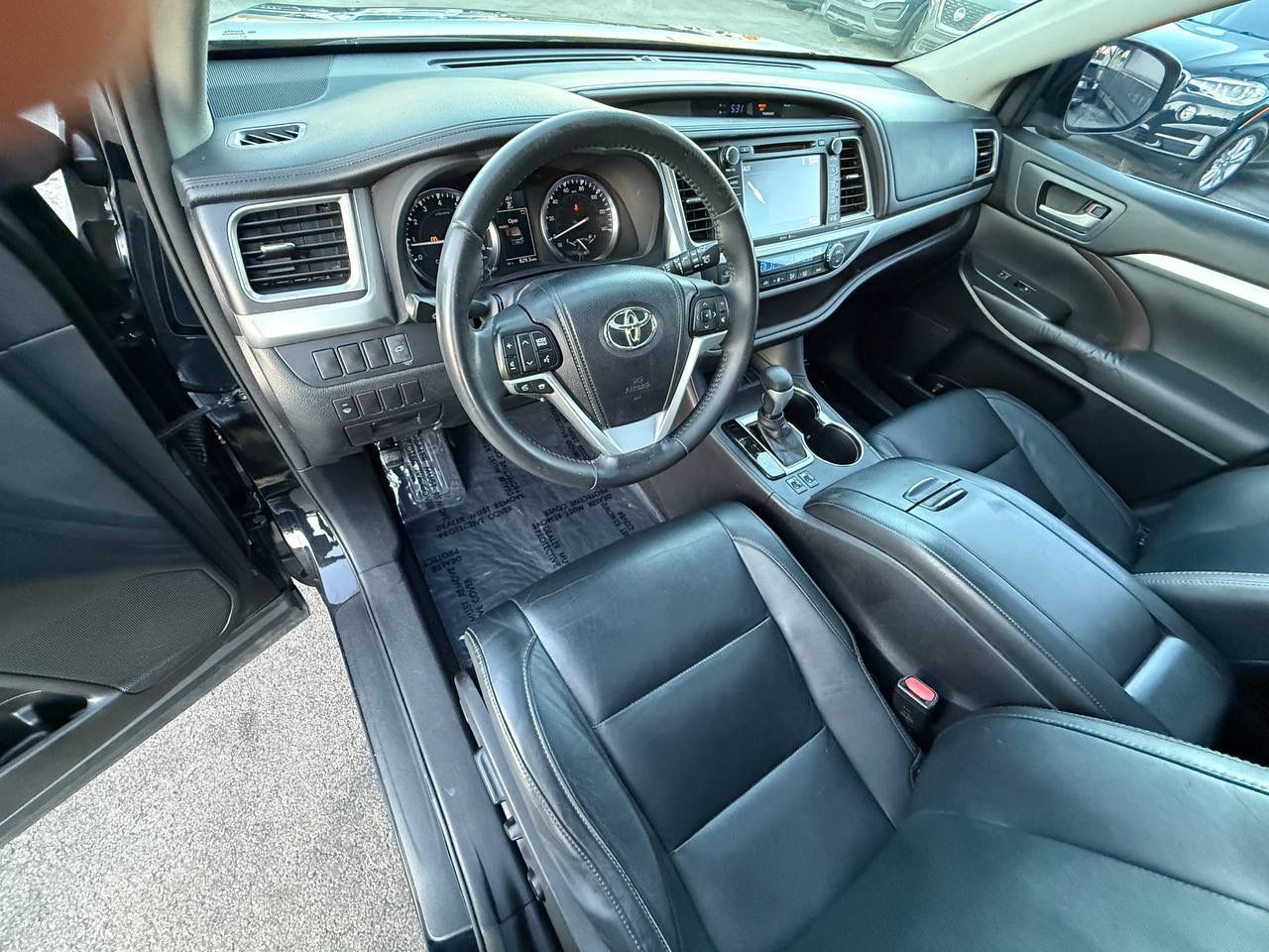 Toyota Highlander XLE FWD V6 2014