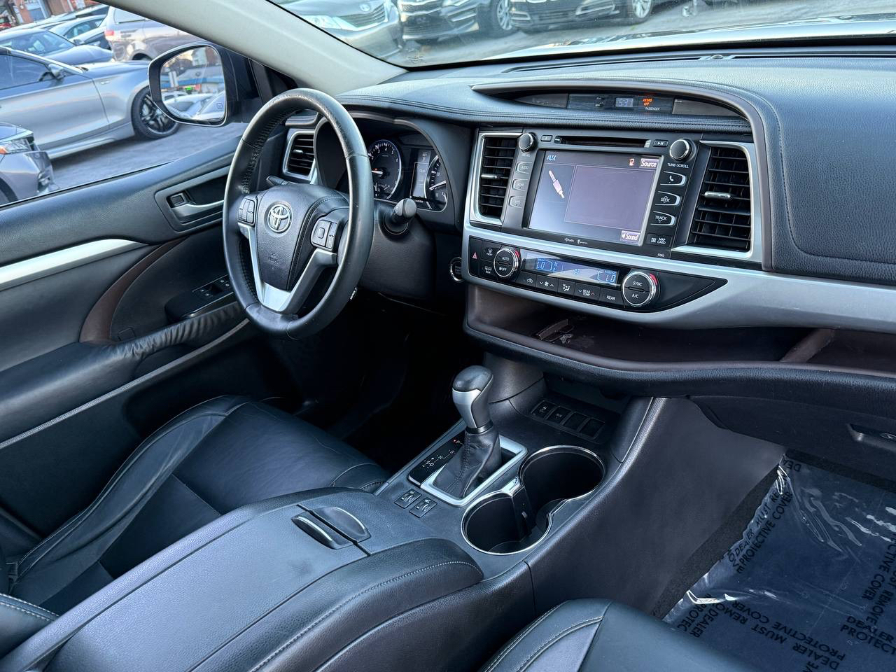 Toyota Highlander XLE FWD V6 2014