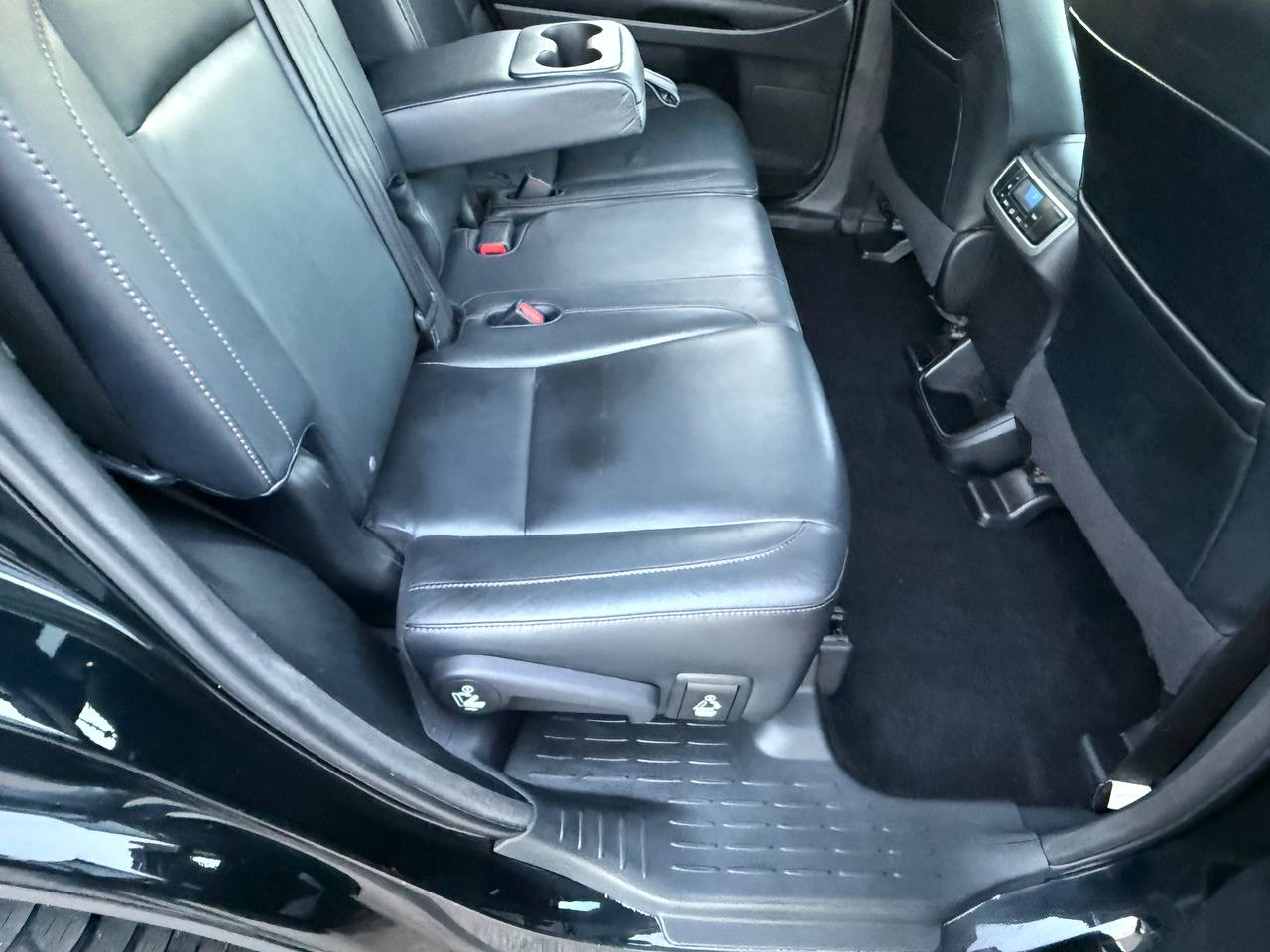 Toyota Highlander XLE FWD V6 2014