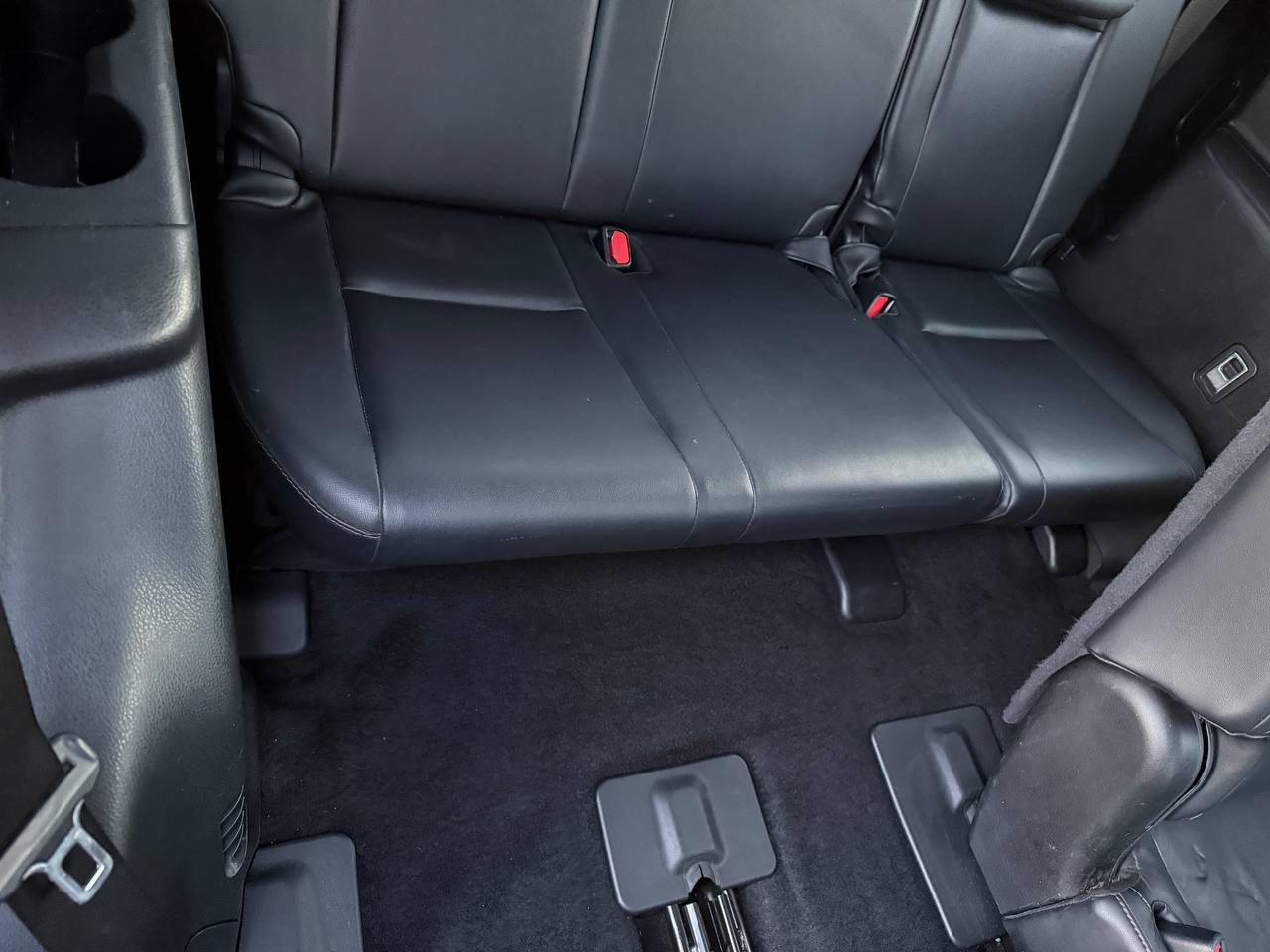 Toyota Highlander XLE FWD V6 2014