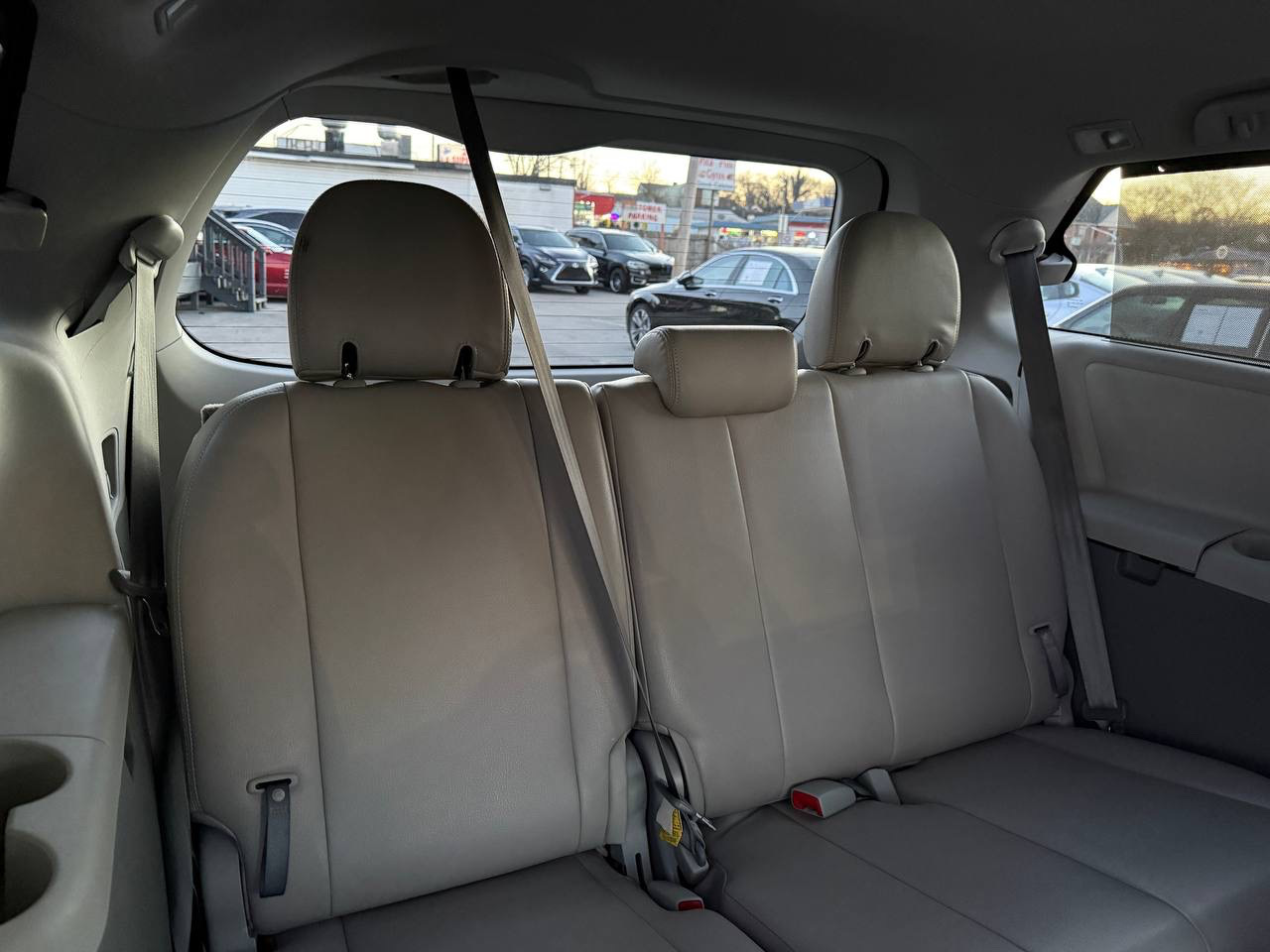Toyota Sienna XLE FWD 8-Passenger V6 2014