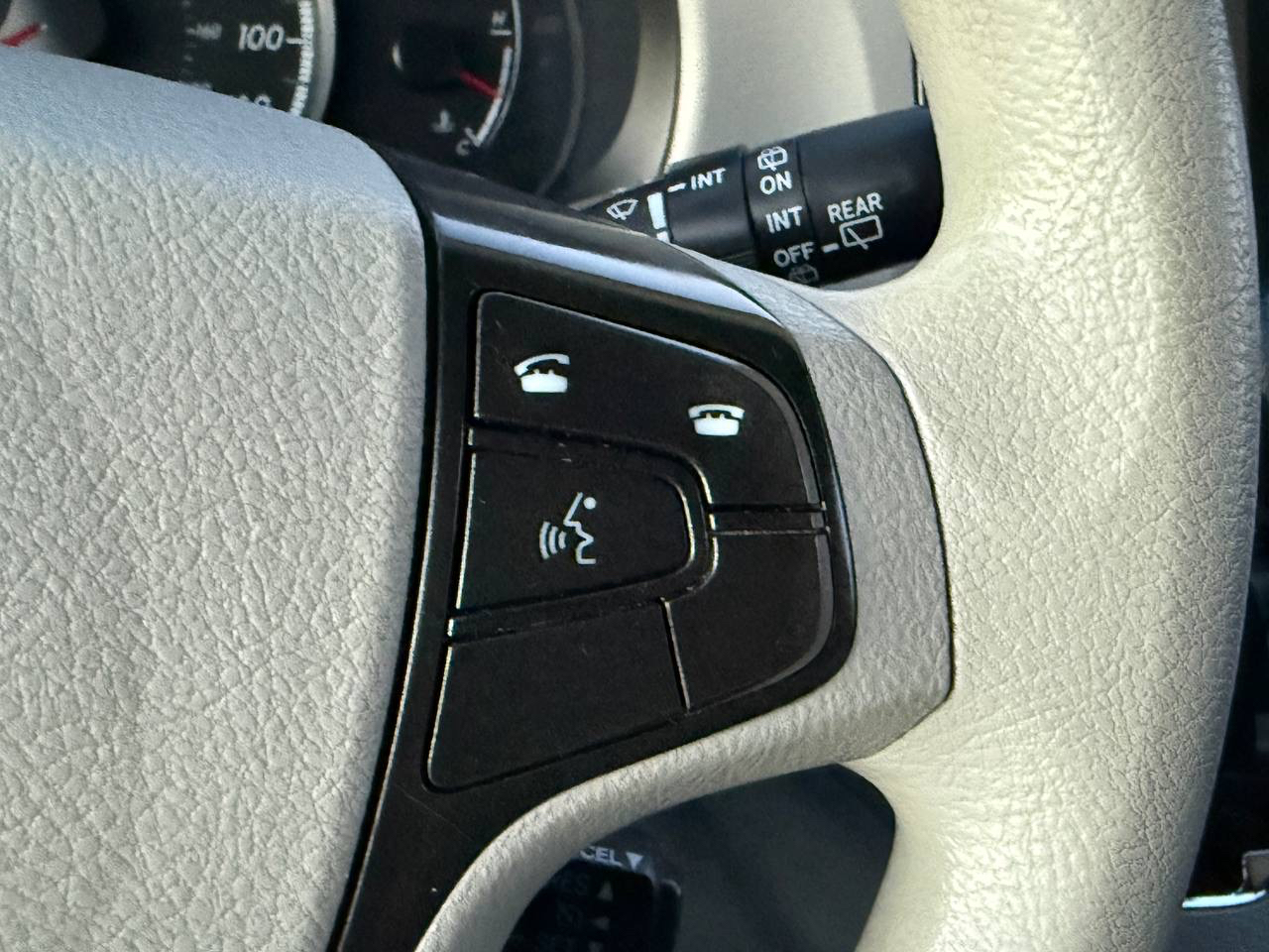 Toyota Sienna XLE FWD 8-Passenger V6 2014