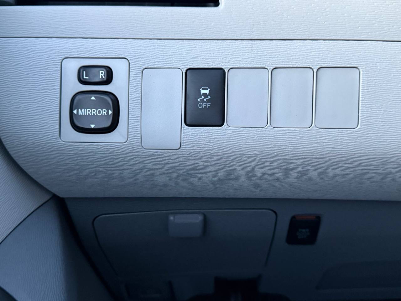 Toyota Sienna XLE FWD 8-Passenger V6 2014