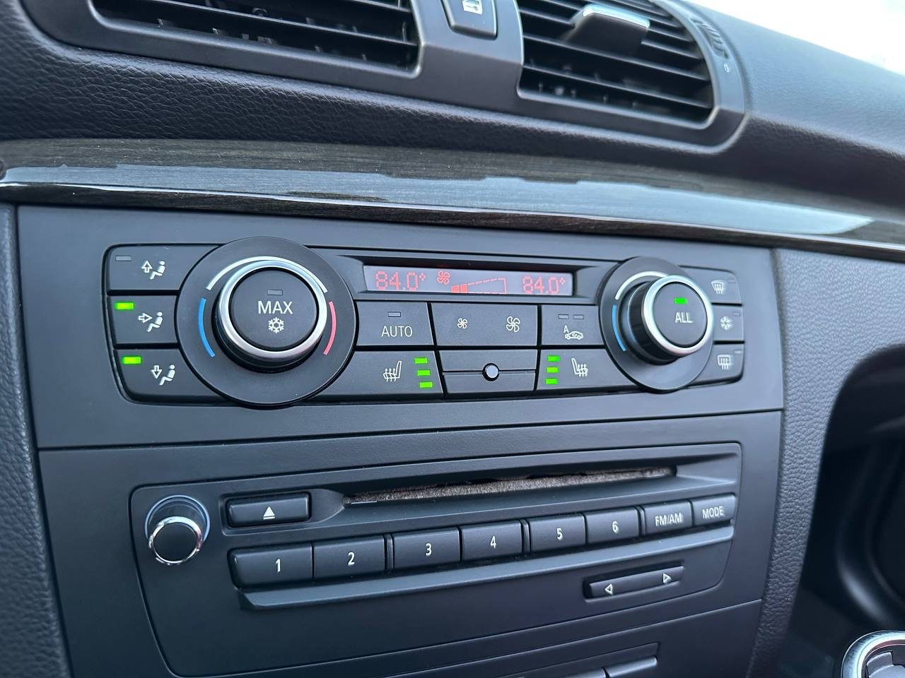 BMW 1-Series 135i Convertible 2012