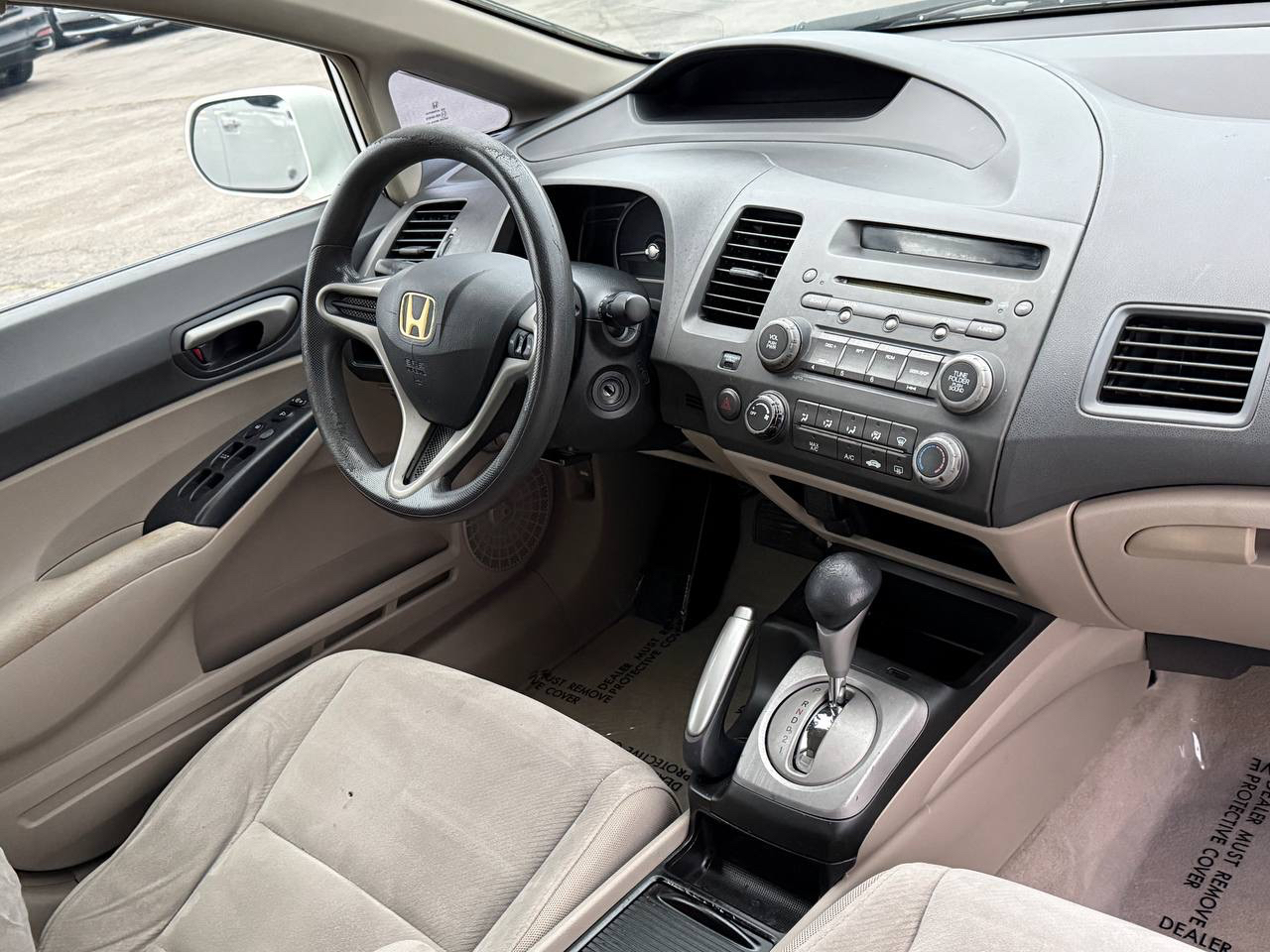 Honda Civic LX Sedan 5-Speed AT 2011