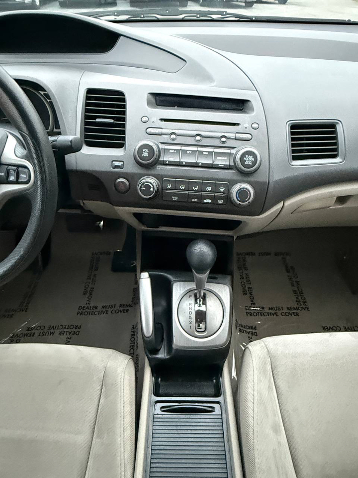 Honda Civic LX Sedan 5-Speed AT 2011