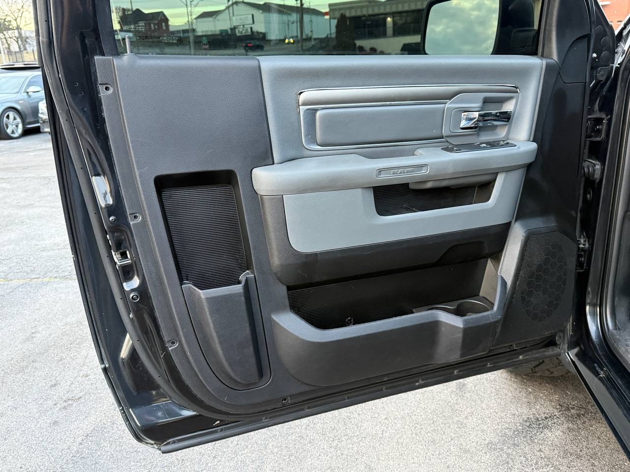 RAM 1500 Tradesman Regular Cab SWB 2WD 2017