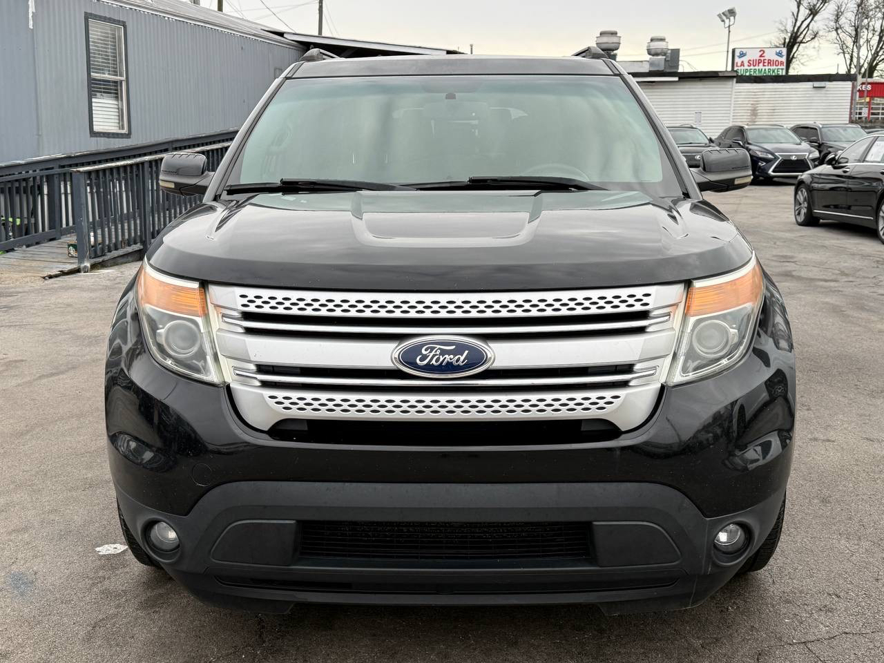 Ford Explorer XLT FWD 2011