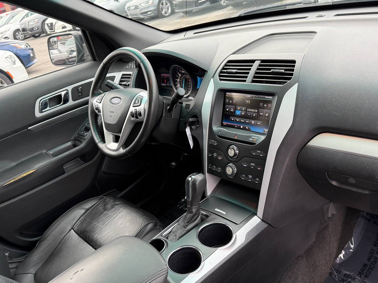 Ford Explorer XLT FWD 2011