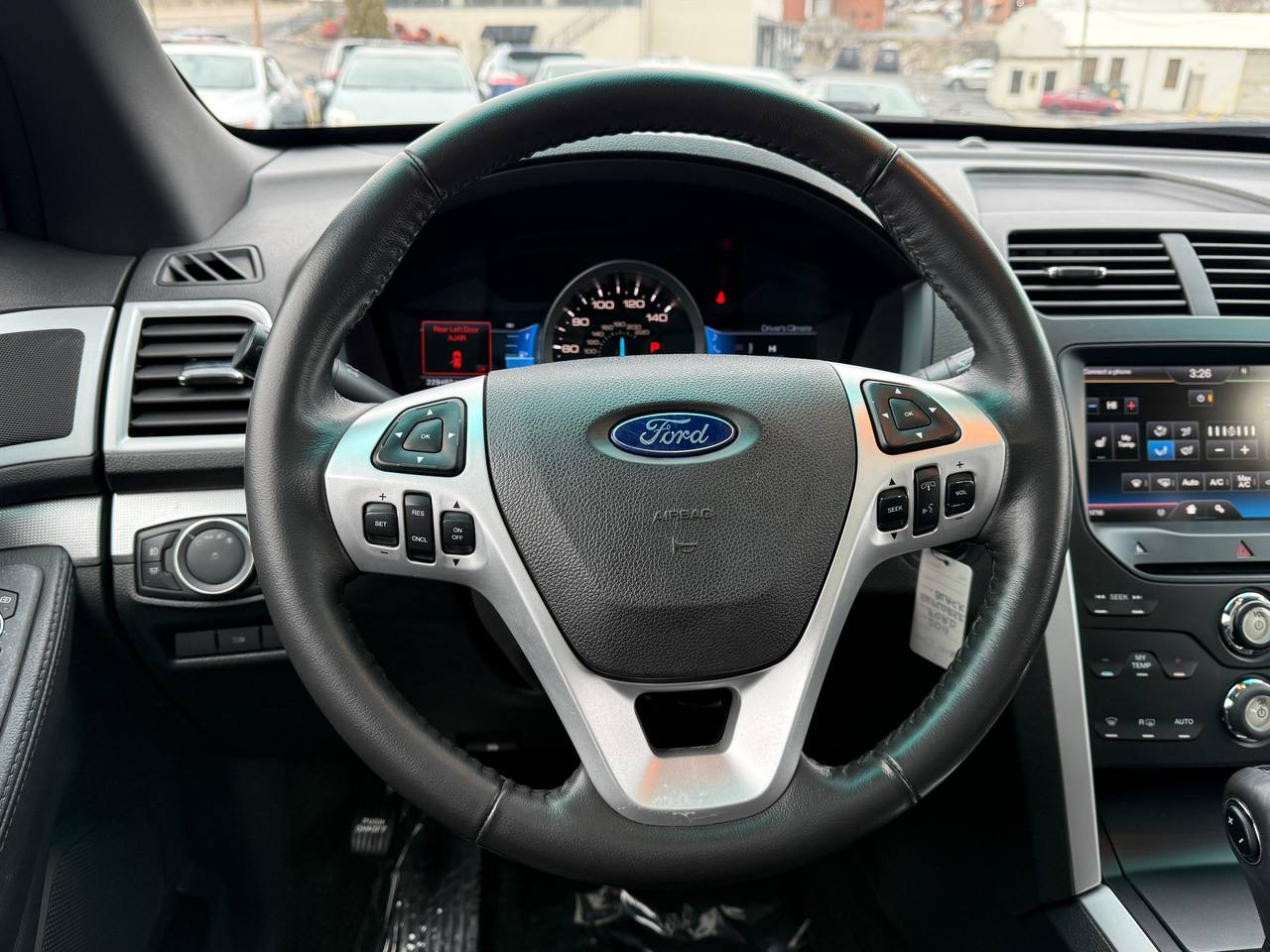 Ford Explorer XLT FWD 2011