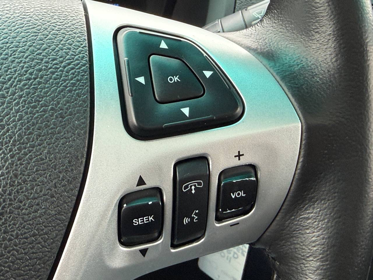 Ford Explorer XLT FWD 2011