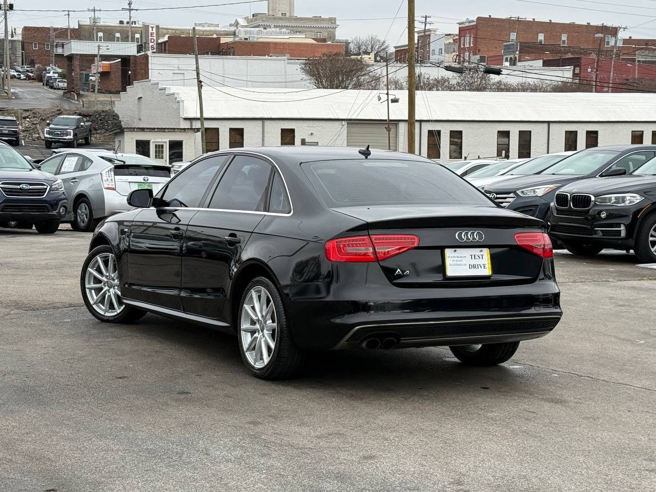 Audi A4 2.0 T Sedan FrontTrak Multitronic 2015