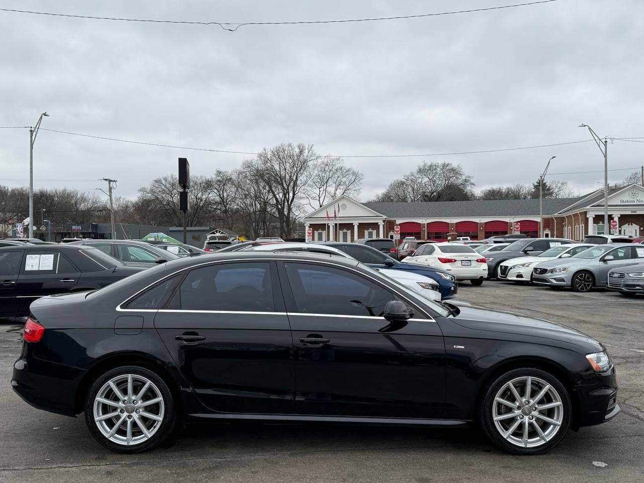 Audi A4 2.0 T Sedan FrontTrak Multitronic 2015