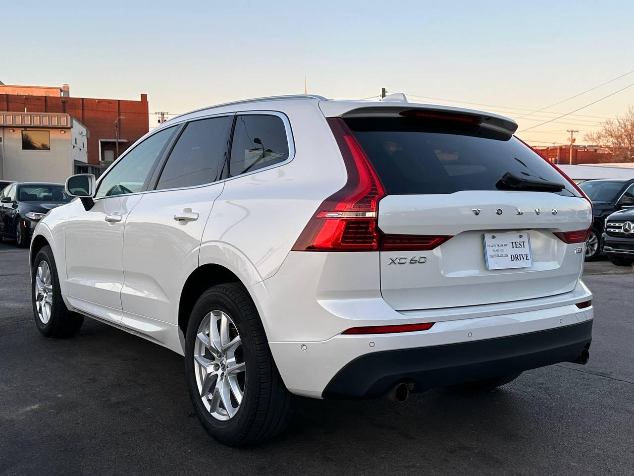 Volvo XC60 T5 Momentum AWD 2018