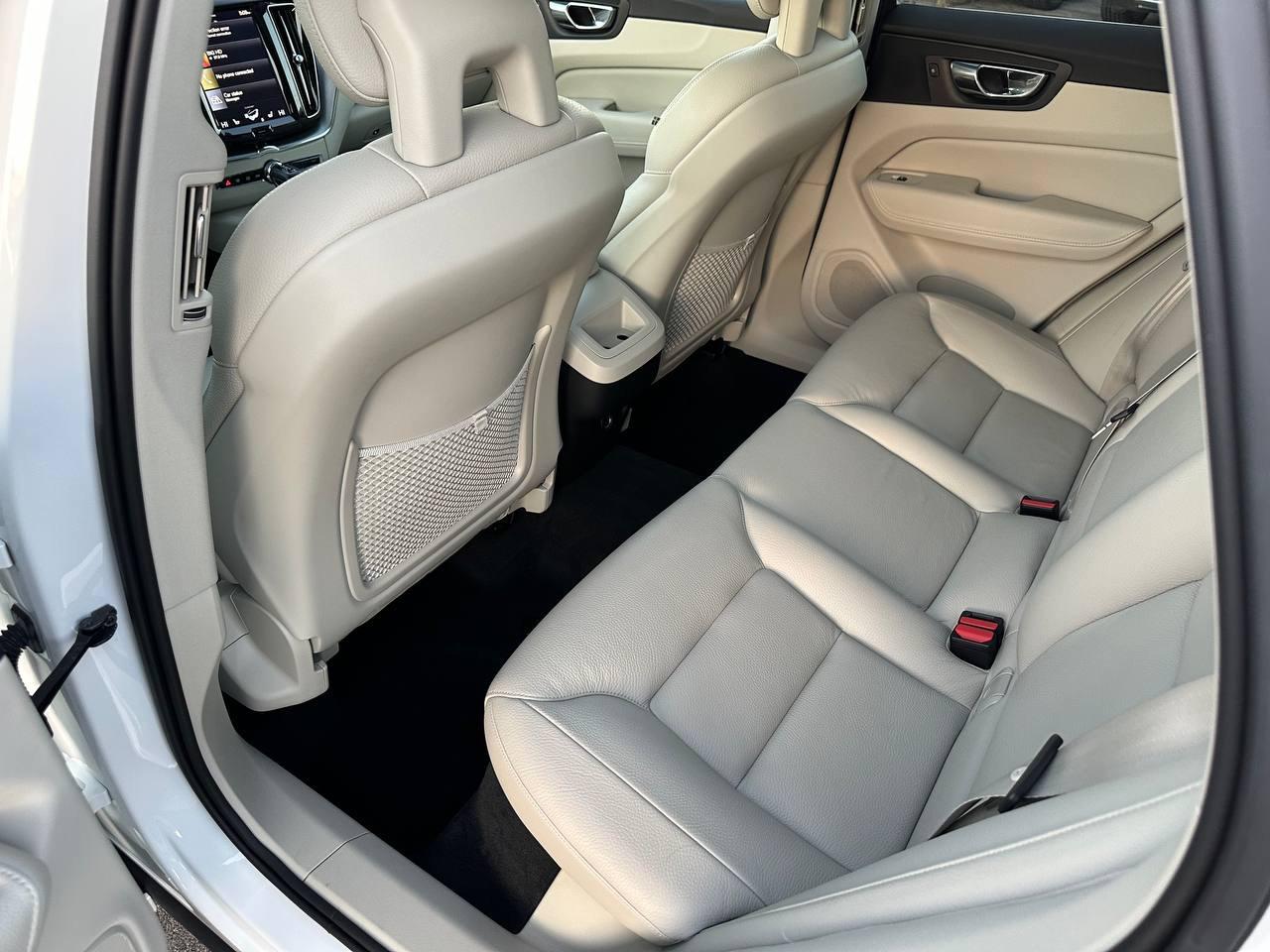 Volvo XC60 T5 Momentum AWD 2018