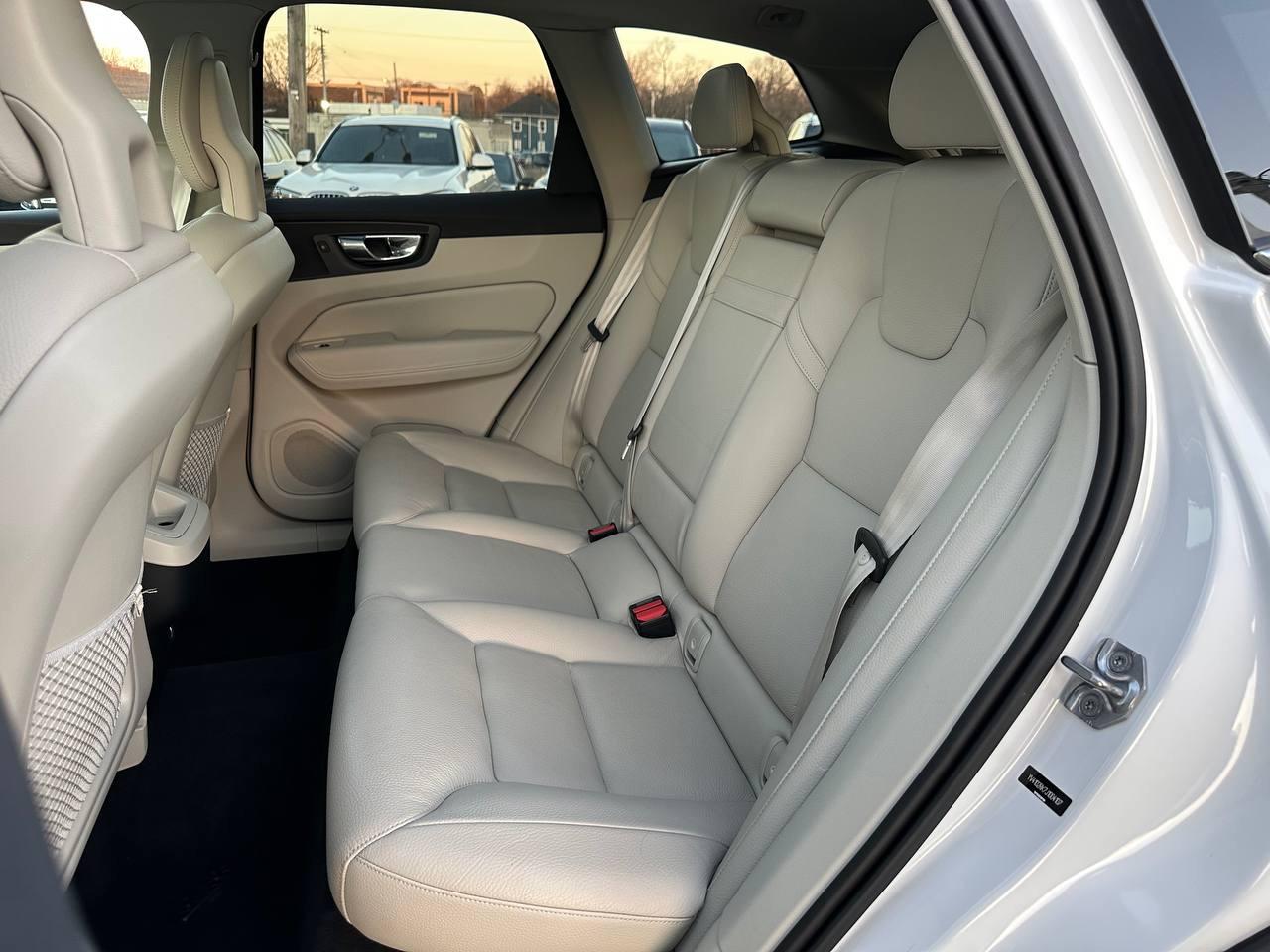 Volvo XC60 T5 Momentum AWD 2018