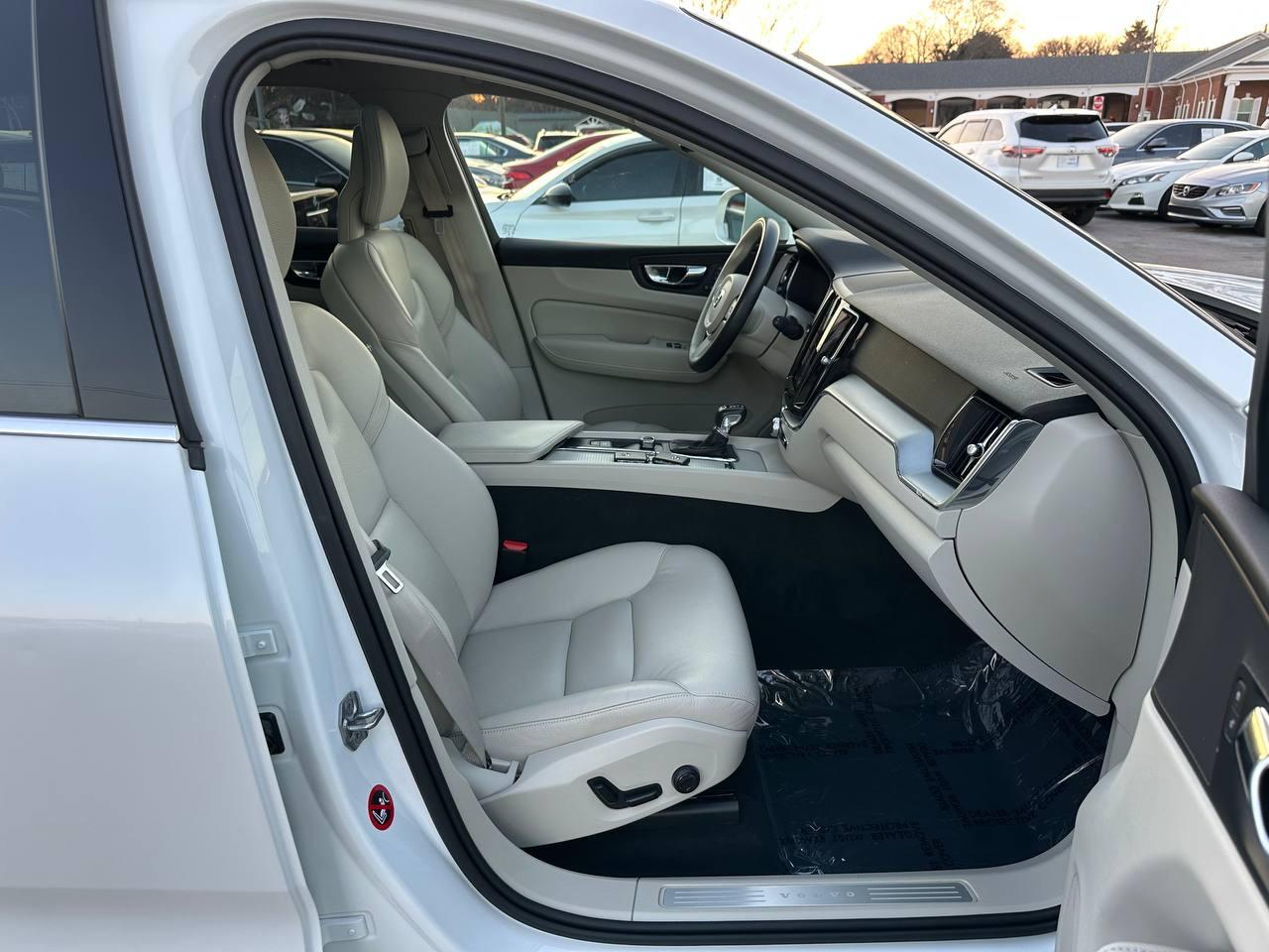 Volvo XC60 T5 Momentum AWD 2018