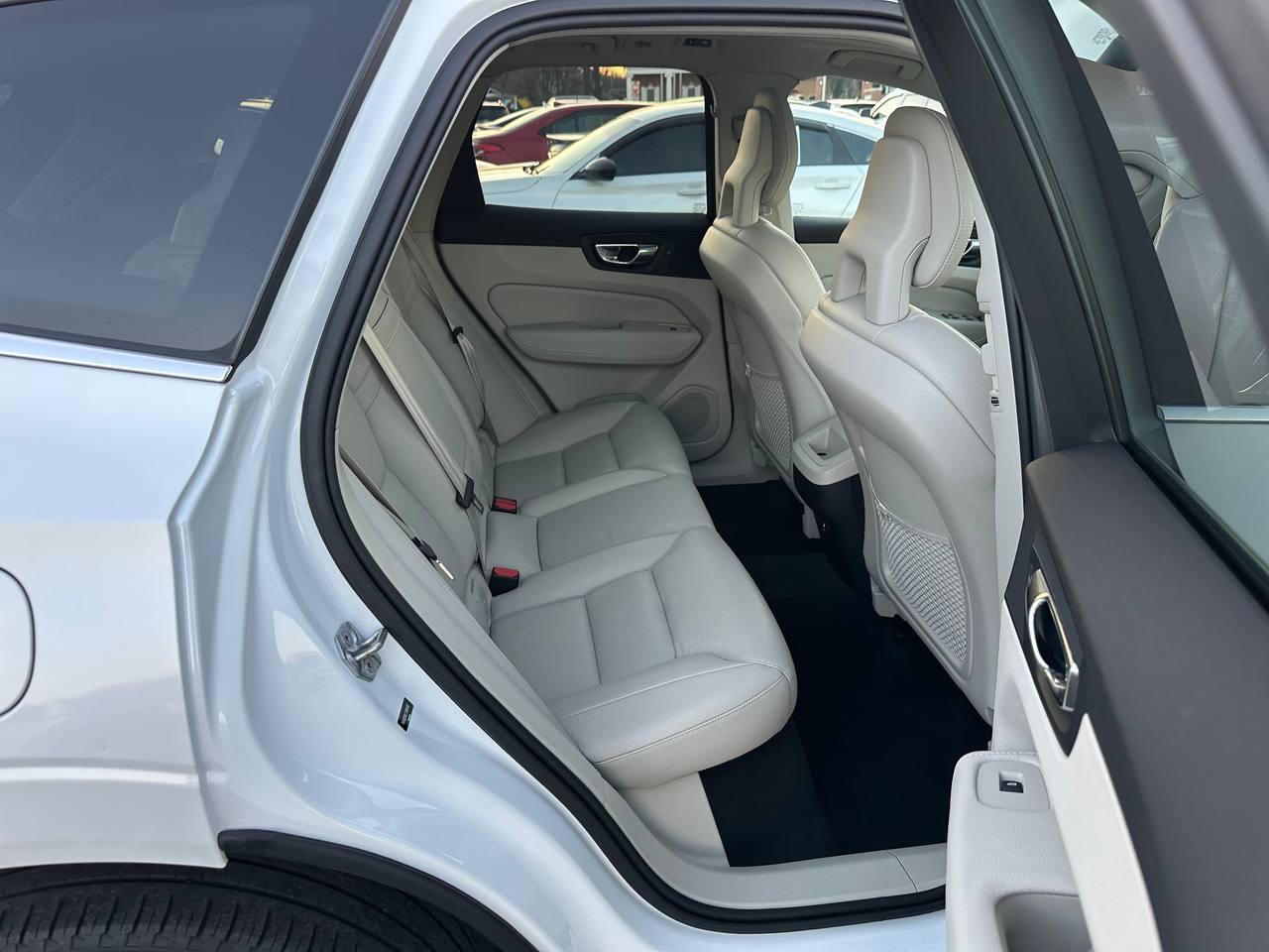 Volvo XC60 T5 Momentum AWD 2018