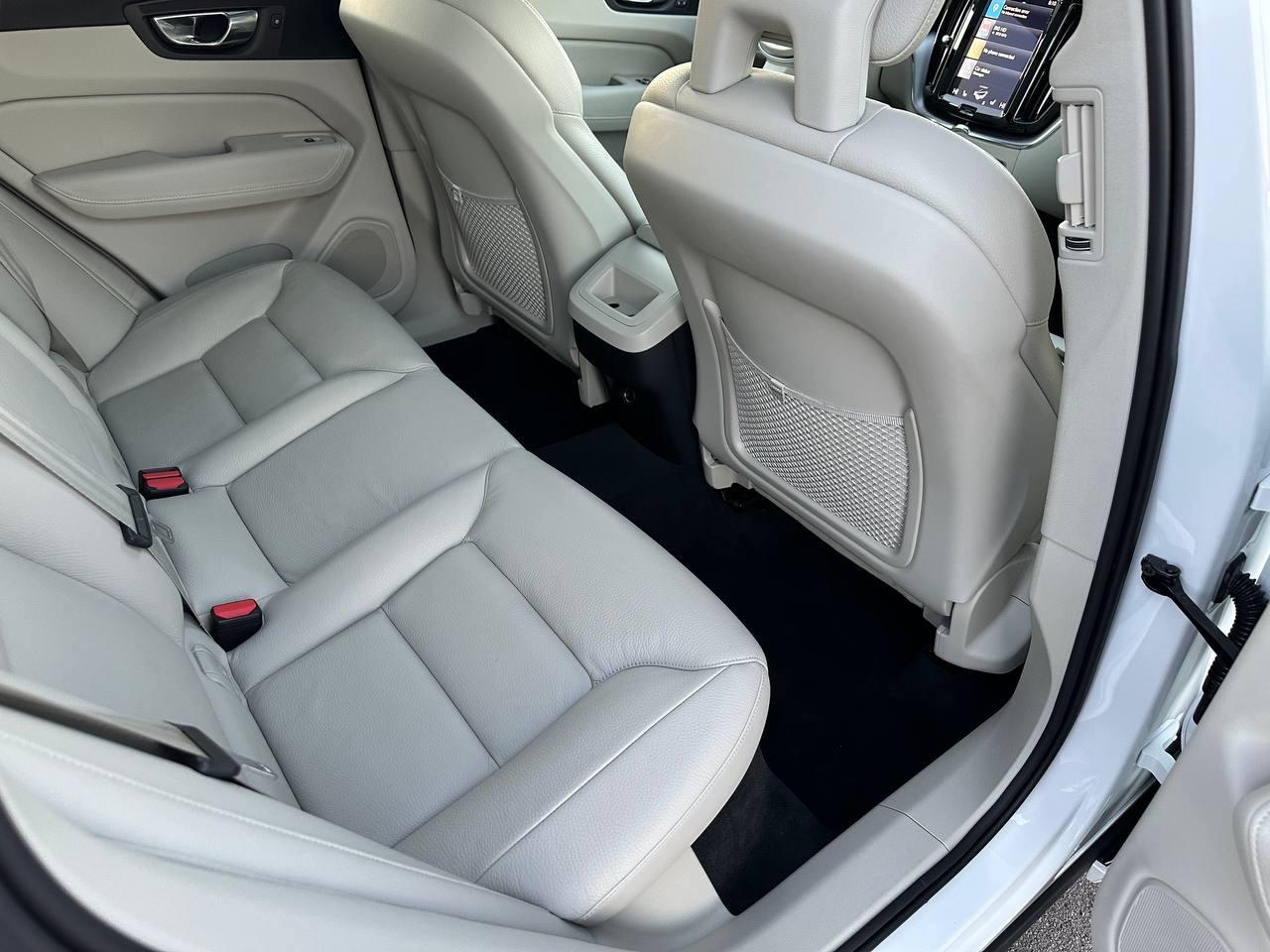 Volvo XC60 T5 Momentum AWD 2018