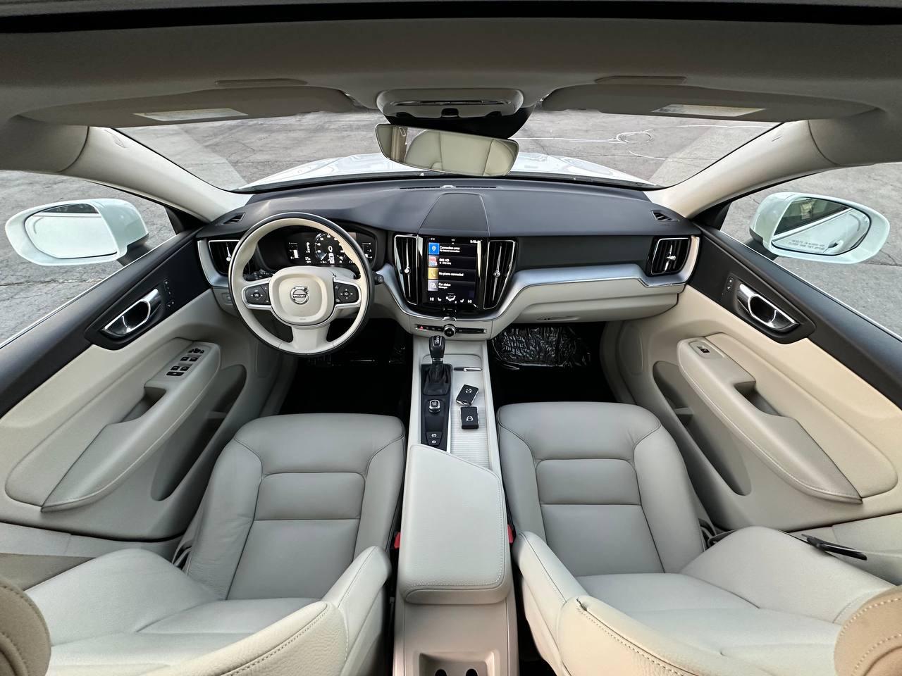 Volvo XC60 T5 Momentum AWD 2018
