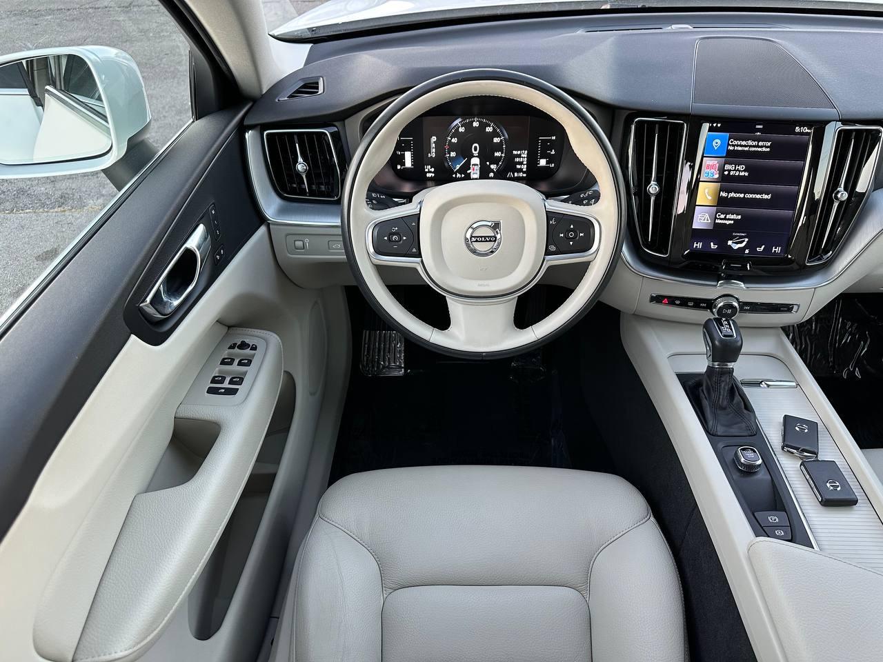 Volvo XC60 T5 Momentum AWD 2018