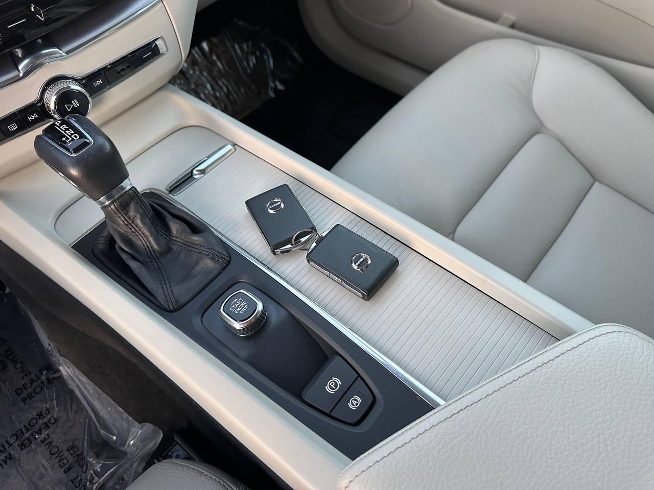 Volvo XC60 T5 Momentum AWD 2018