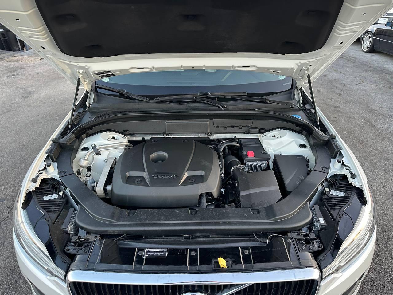 Volvo XC60 T5 Momentum AWD 2018