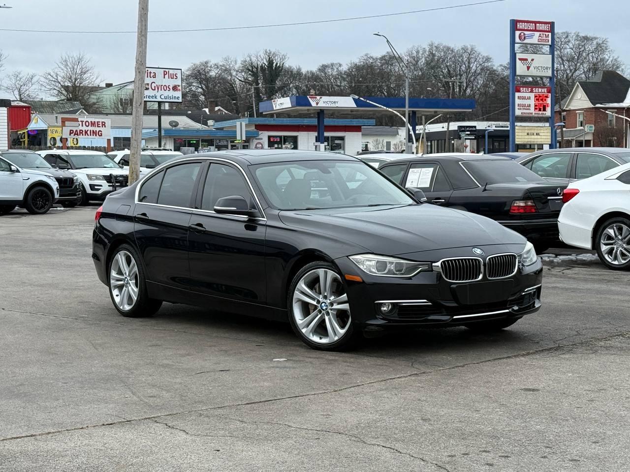BMW 3-Series 335i Sedan 2012