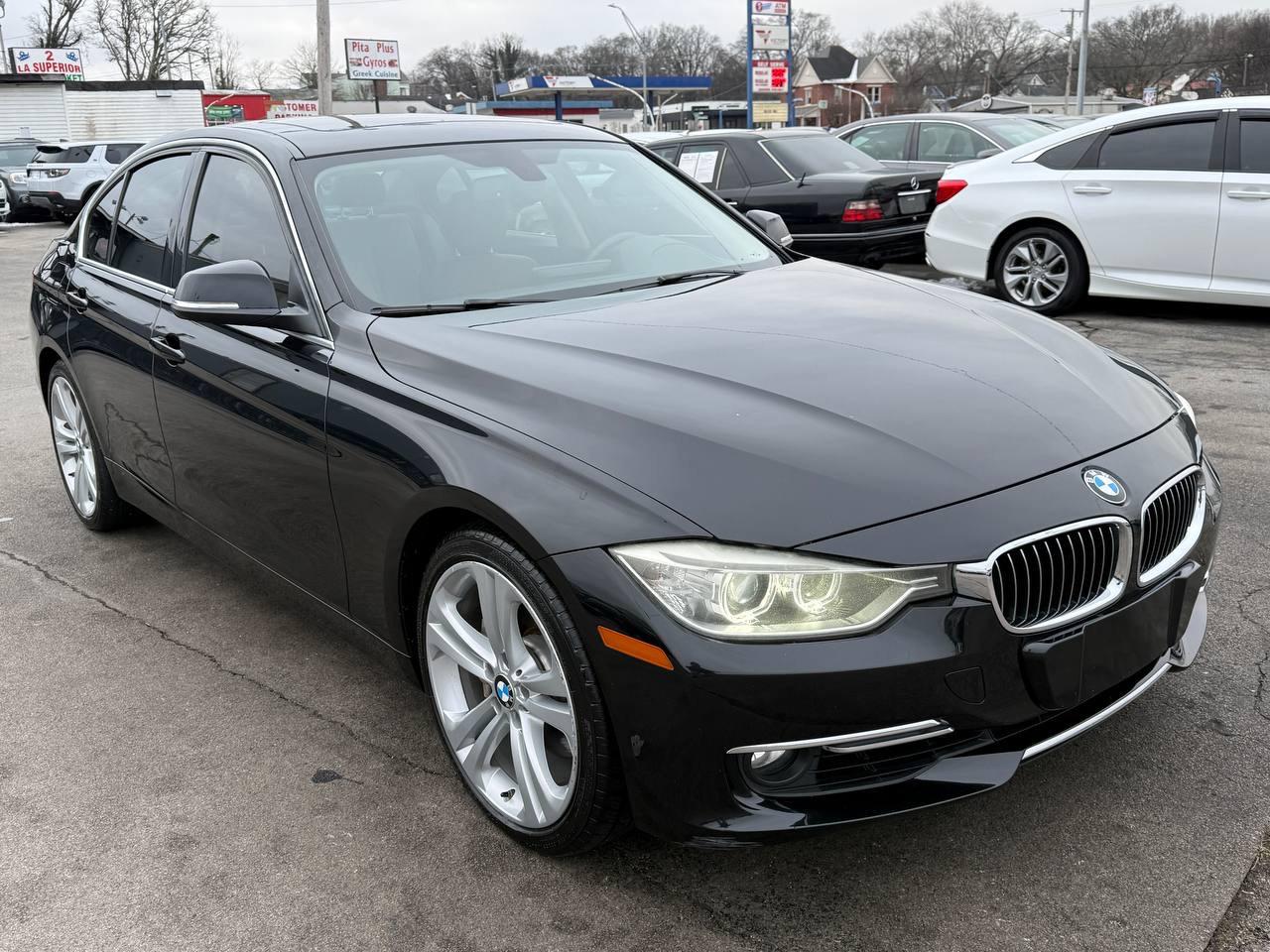 BMW 3-Series 335i Sedan 2012