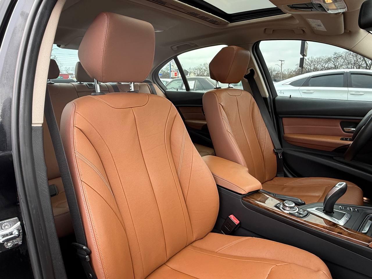 BMW 3-Series 335i Sedan 2012