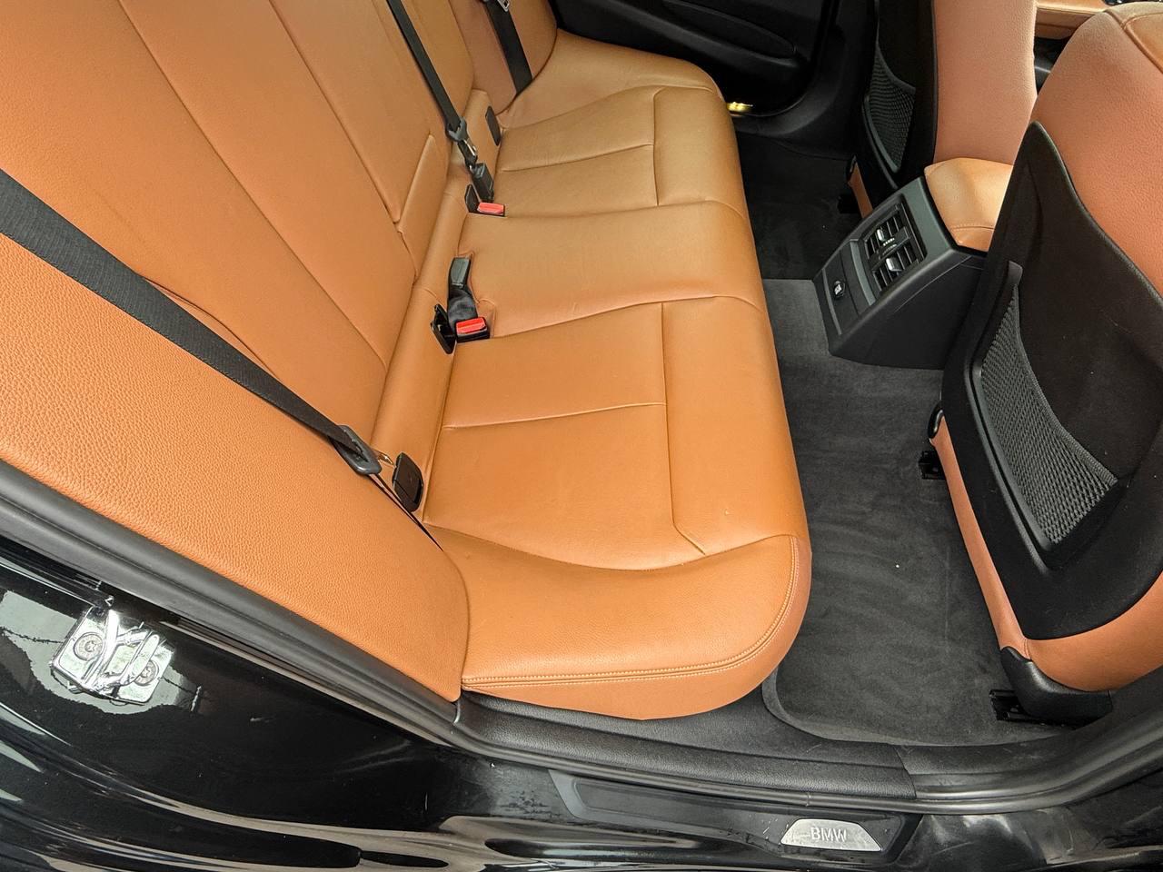 BMW 3-Series 335i Sedan 2012