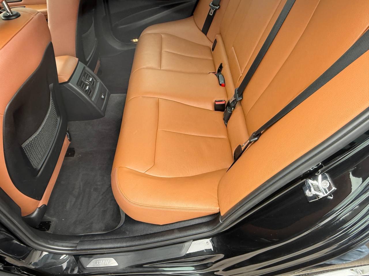 BMW 3-Series 335i Sedan 2012