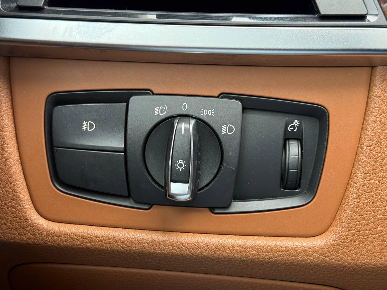 BMW 3-Series 335i Sedan 2012