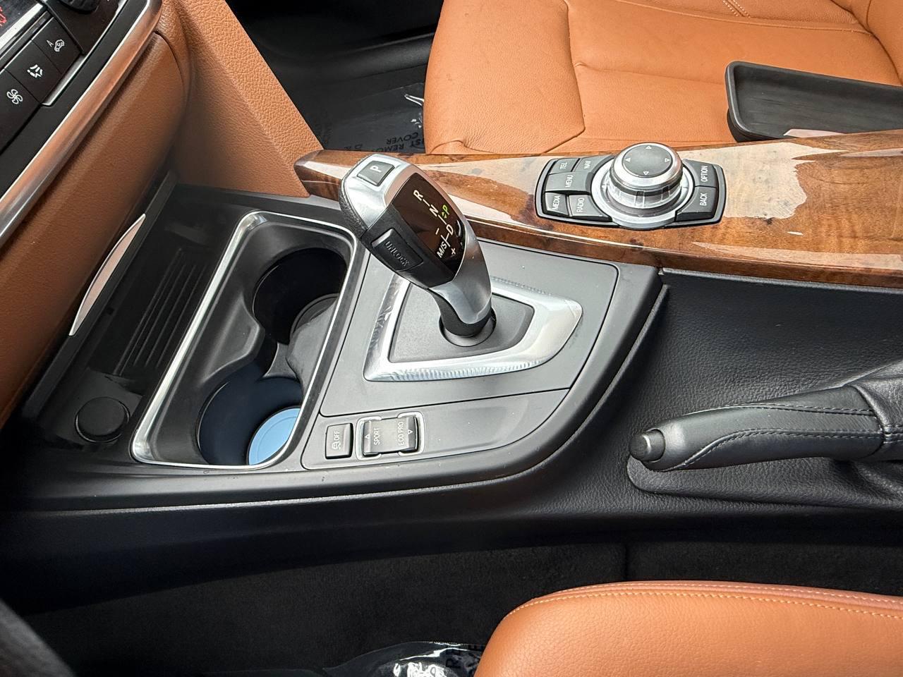 BMW 3-Series 335i Sedan 2012