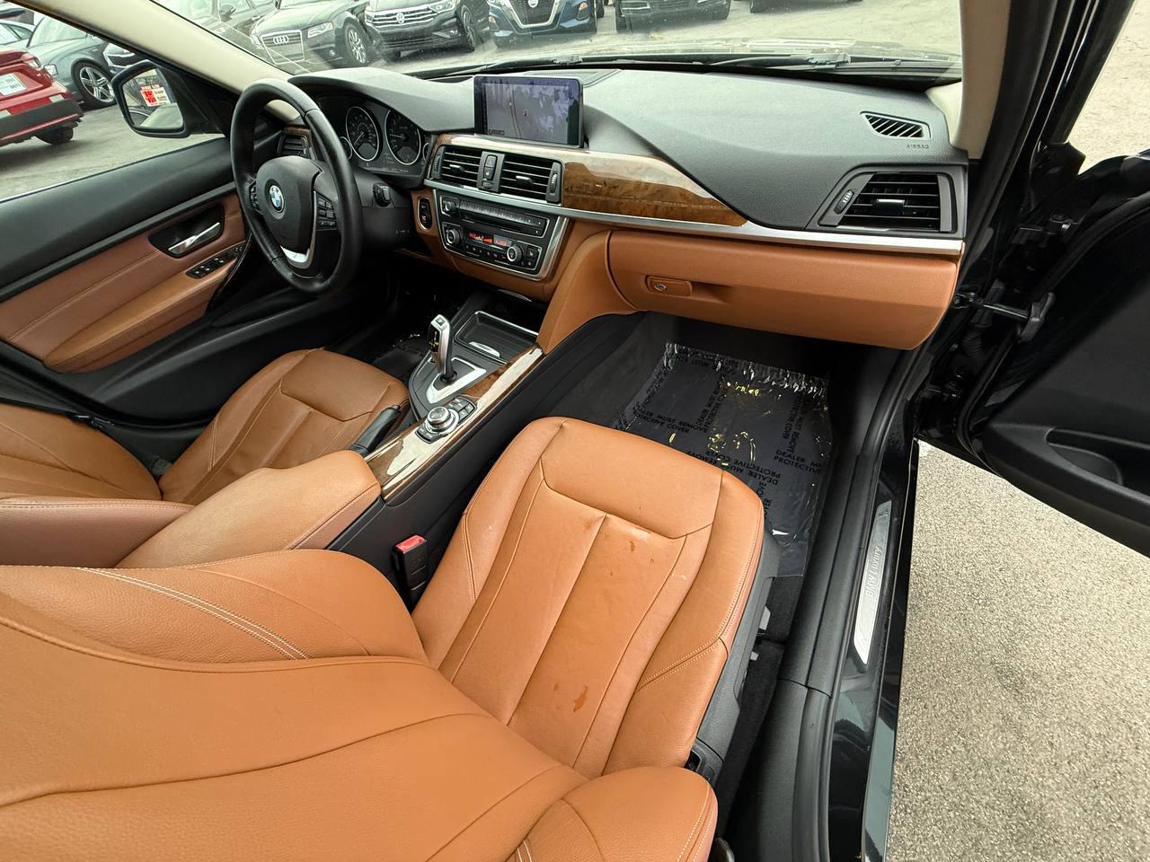 BMW 3-Series 335i Sedan 2012