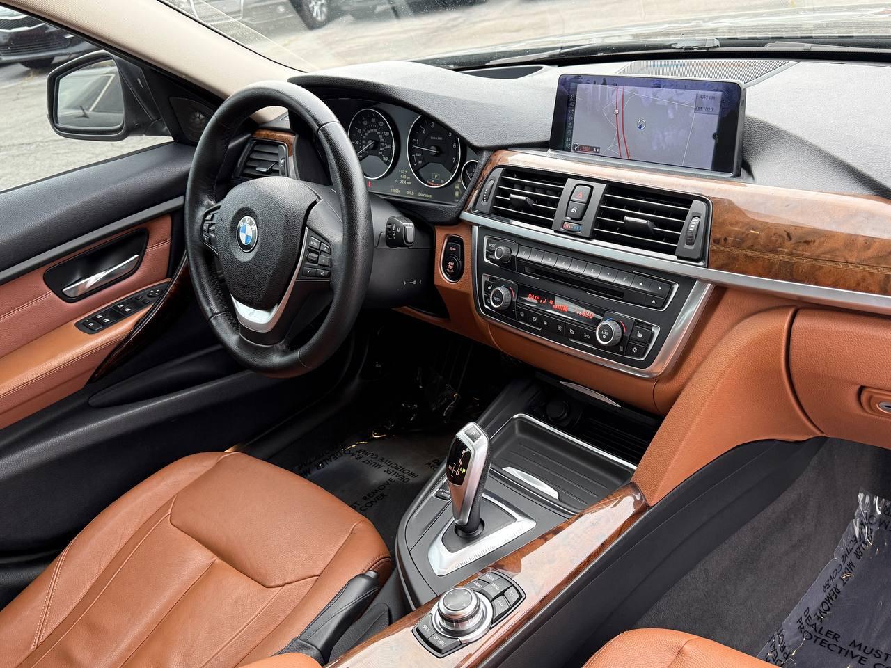 BMW 3-Series 335i Sedan 2012