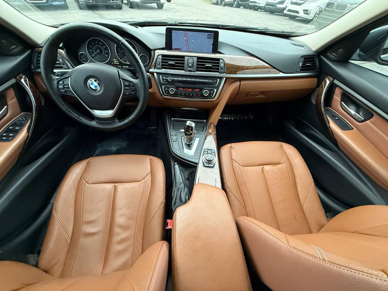 BMW 3-Series 335i Sedan 2012