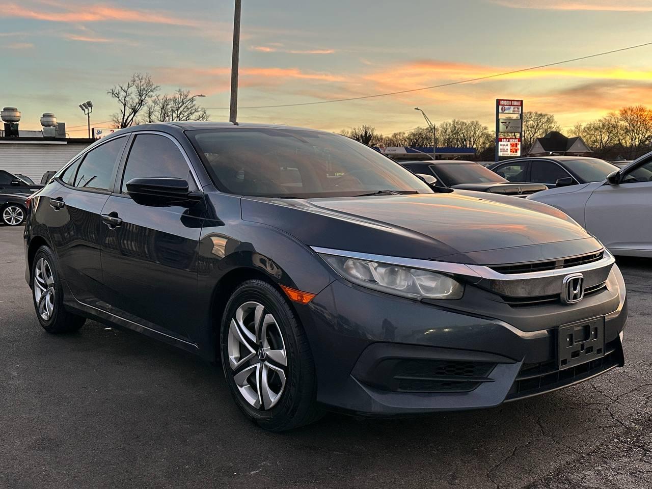 Honda Civic LX Sedan CVT 2016