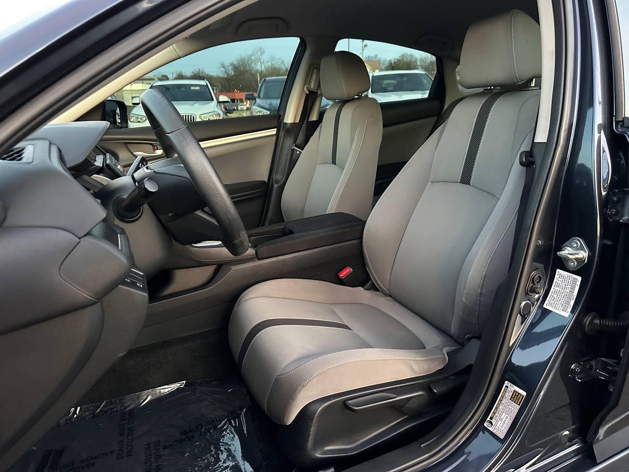 Honda Civic LX Sedan CVT 2016