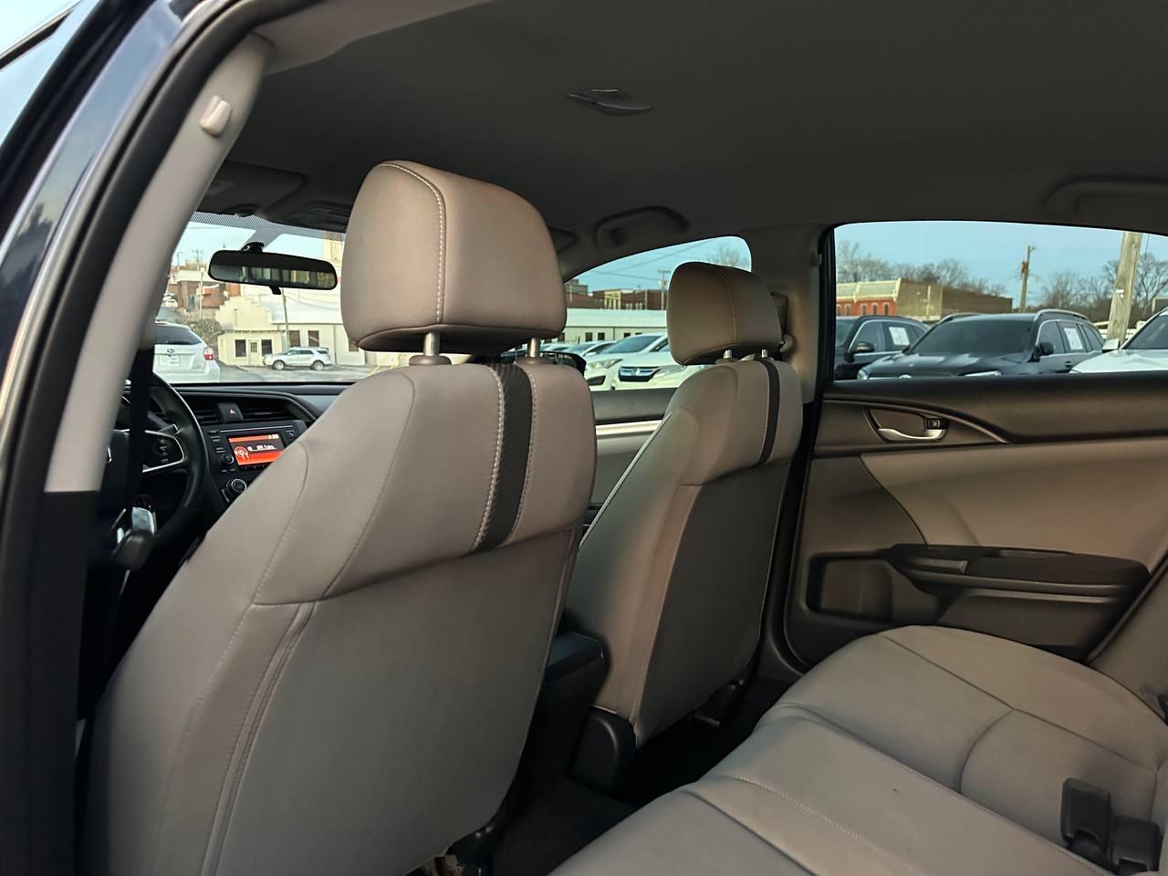 Honda Civic LX Sedan CVT 2016